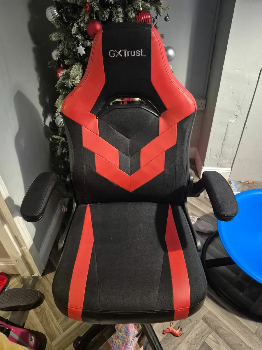 Gaming chair