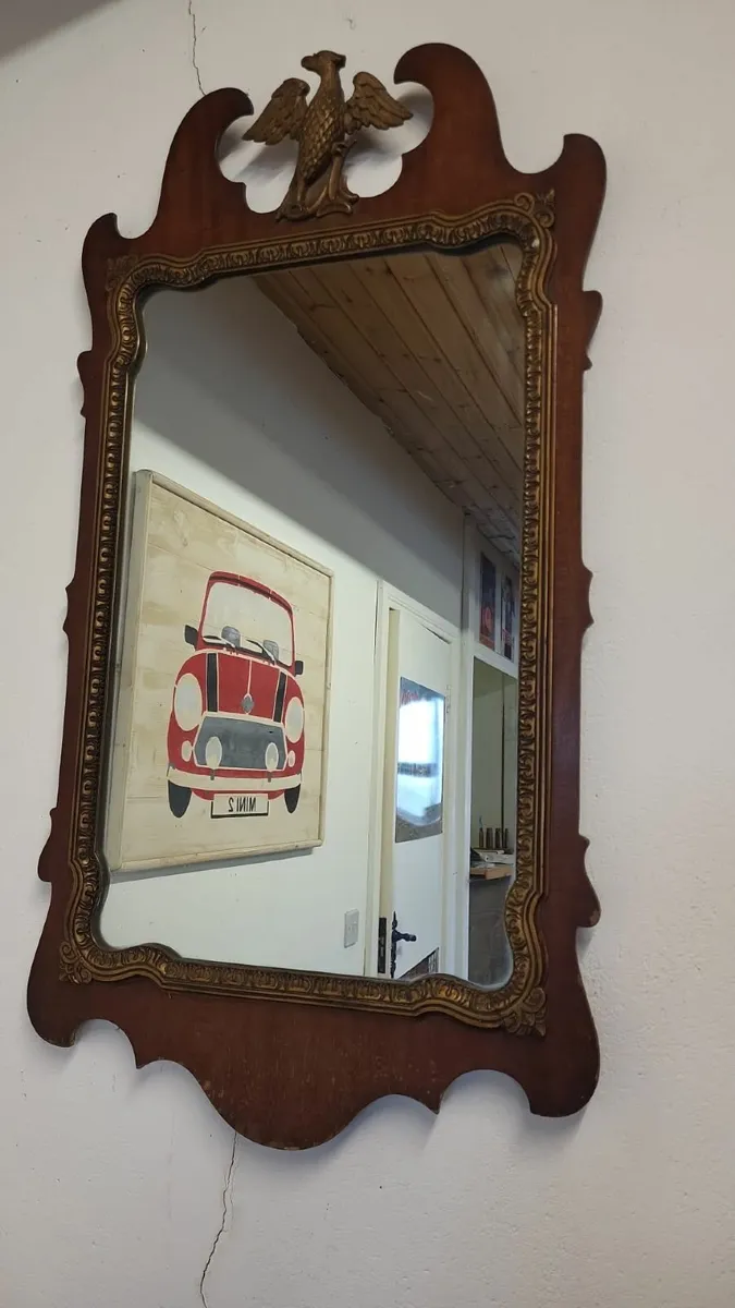 Georgian walnut mirror - Image 1