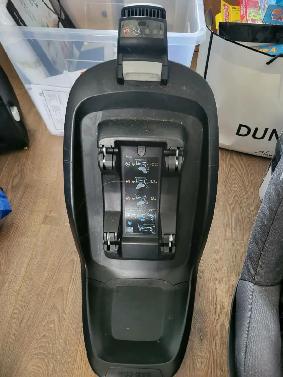 ISo Fix Maxi Cosi - Image 1