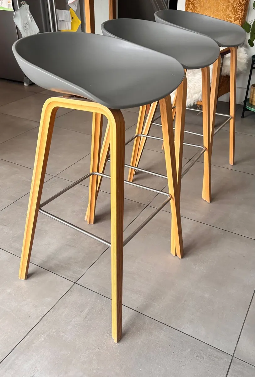Kitchen stools - Image 1
