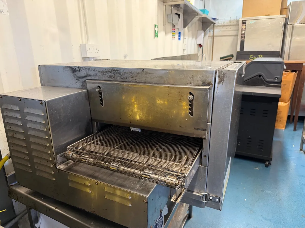 Conveyor Pizza Oven - Image 3