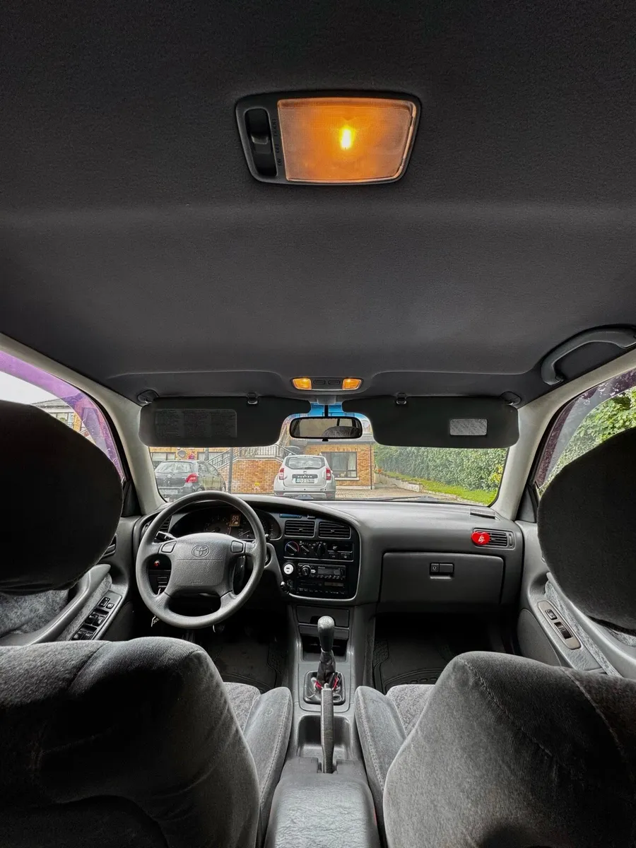 Toyota Camry - Image 2