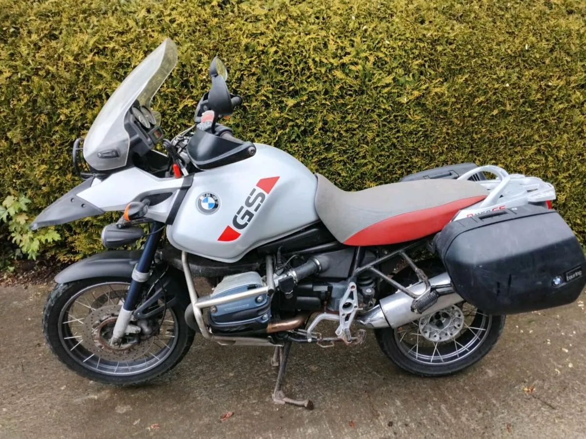 Bmw motorbike - Image 1