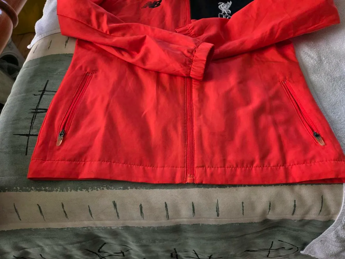 Liverpool Football Club Jacket 2017 to 2018 - Image 4
