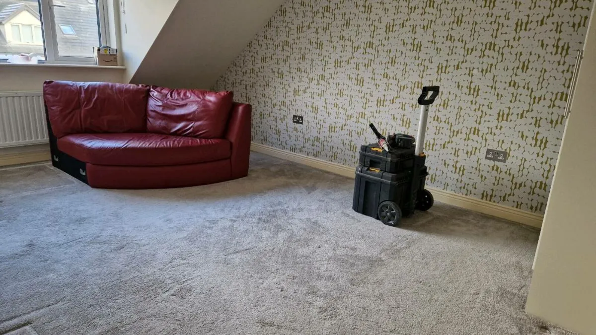 Carpet + underlay + tack strips 90sq.m/ 6bed house - Image 2