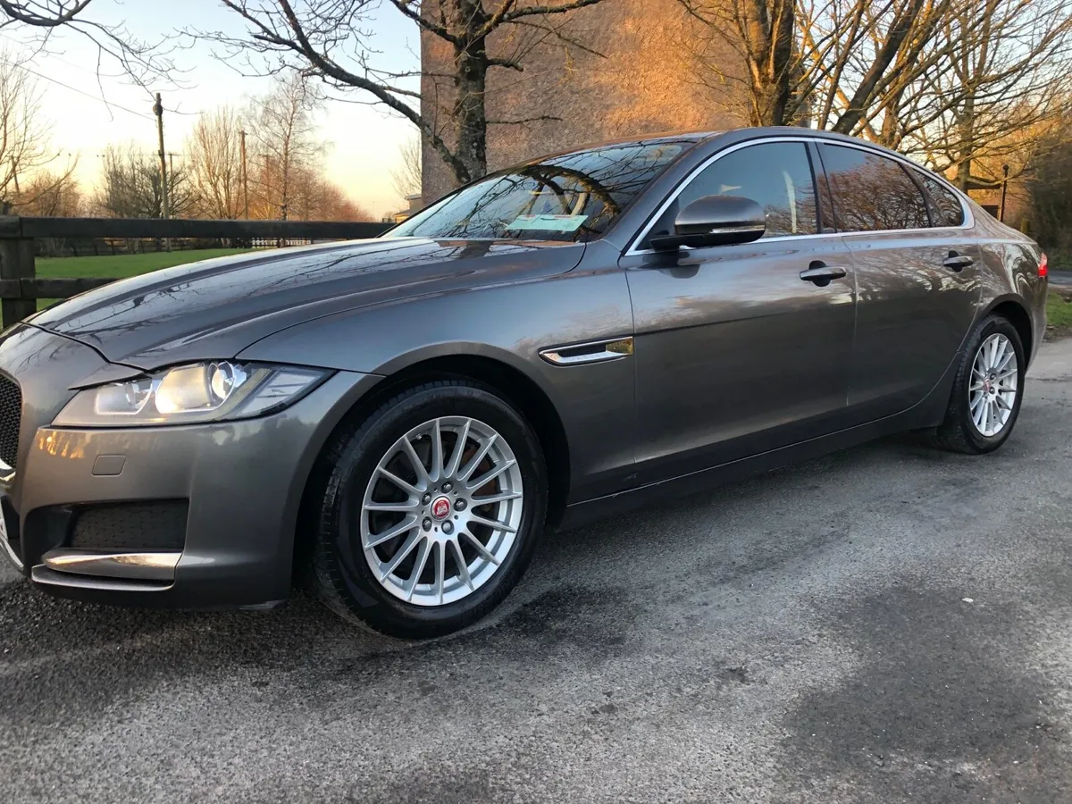 J A G U A R - XF-LUXURY AUTO 2.0 DeAS NEW - Image 4