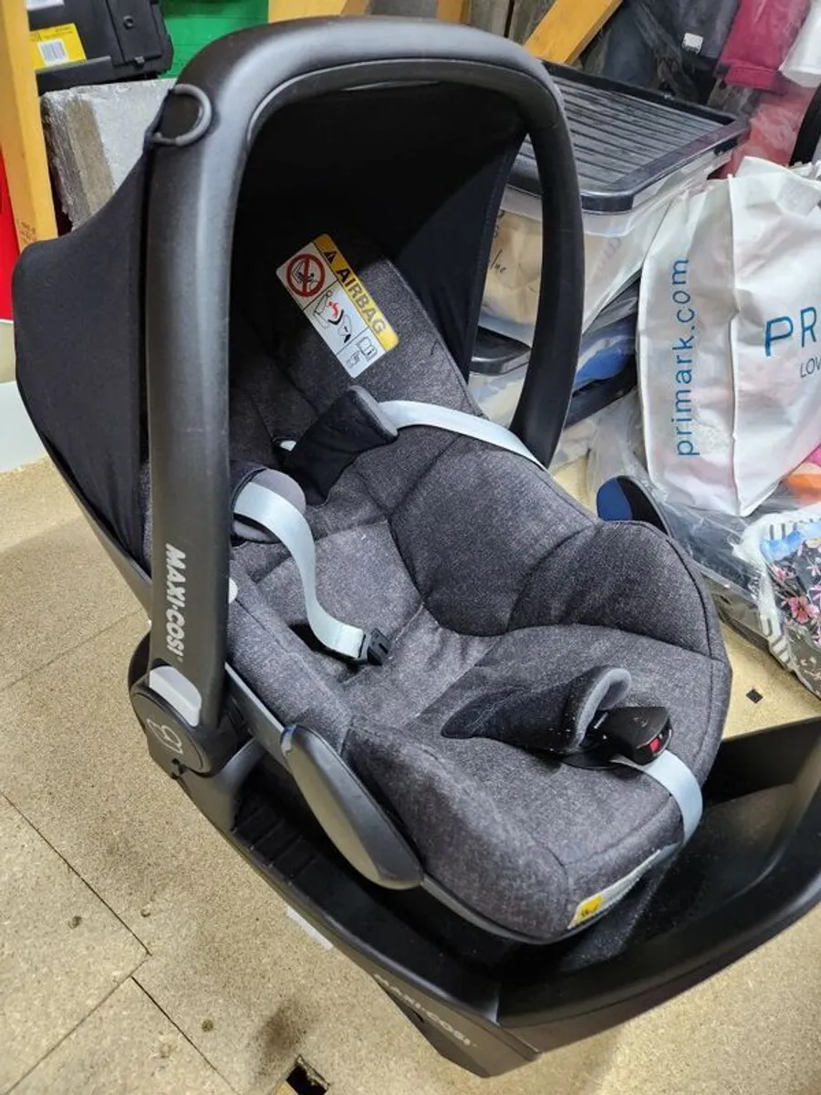 maxi cosi and isofix frame - Image 2