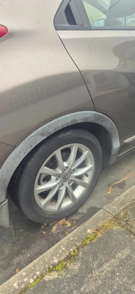 Honda Civic 2013 - Image 4