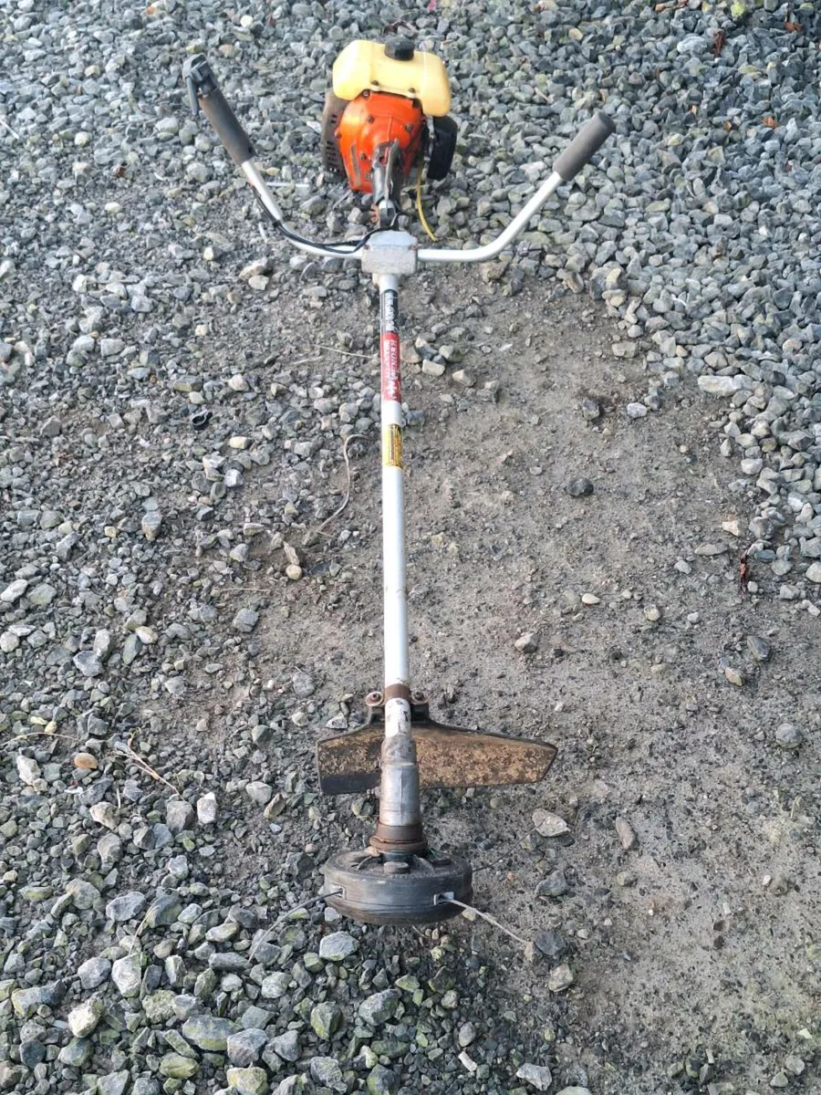 Kamatsu strimmer - Image 1