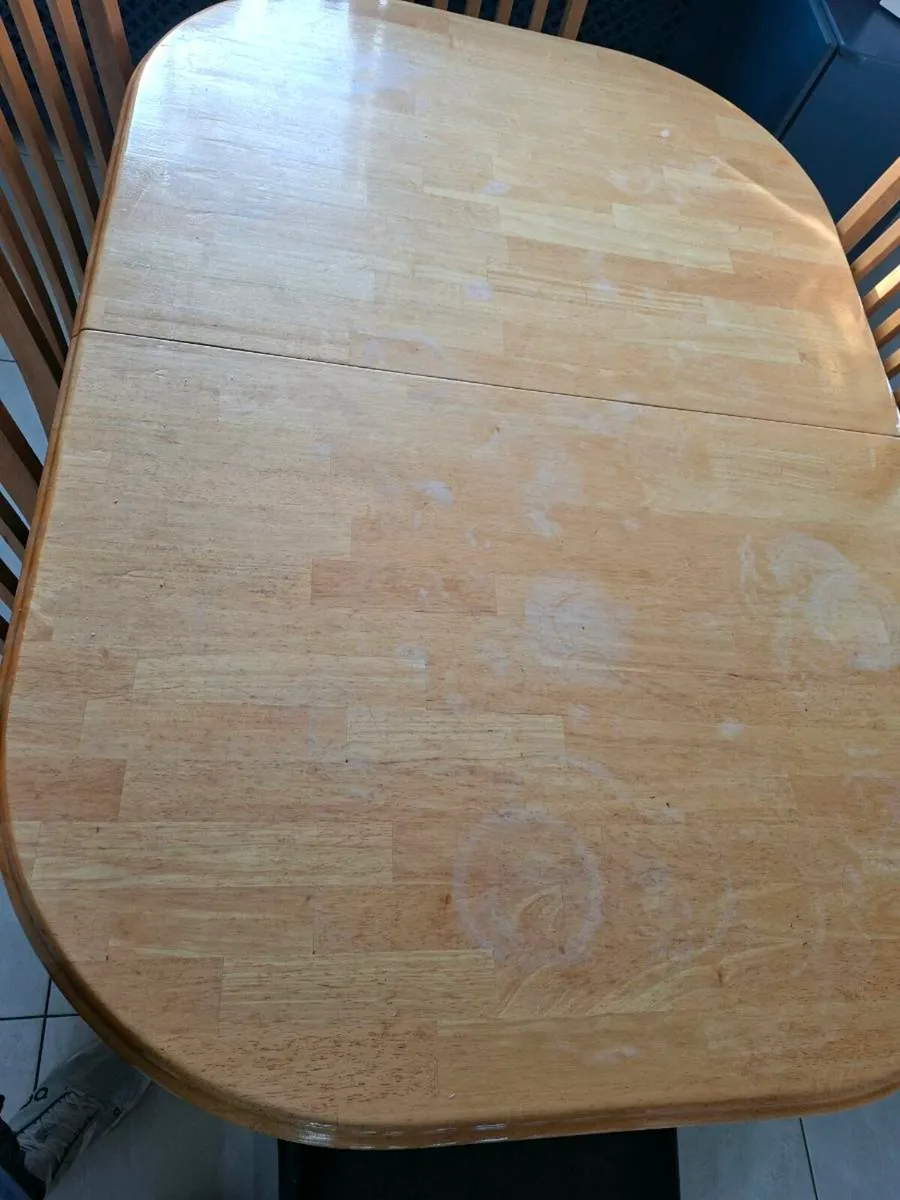 Kitchen Table and chairs - Image 2