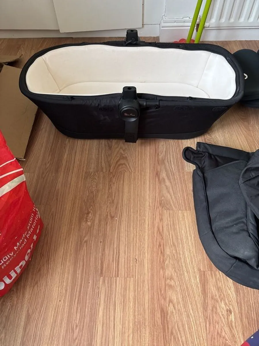 Silver cross - Image 1