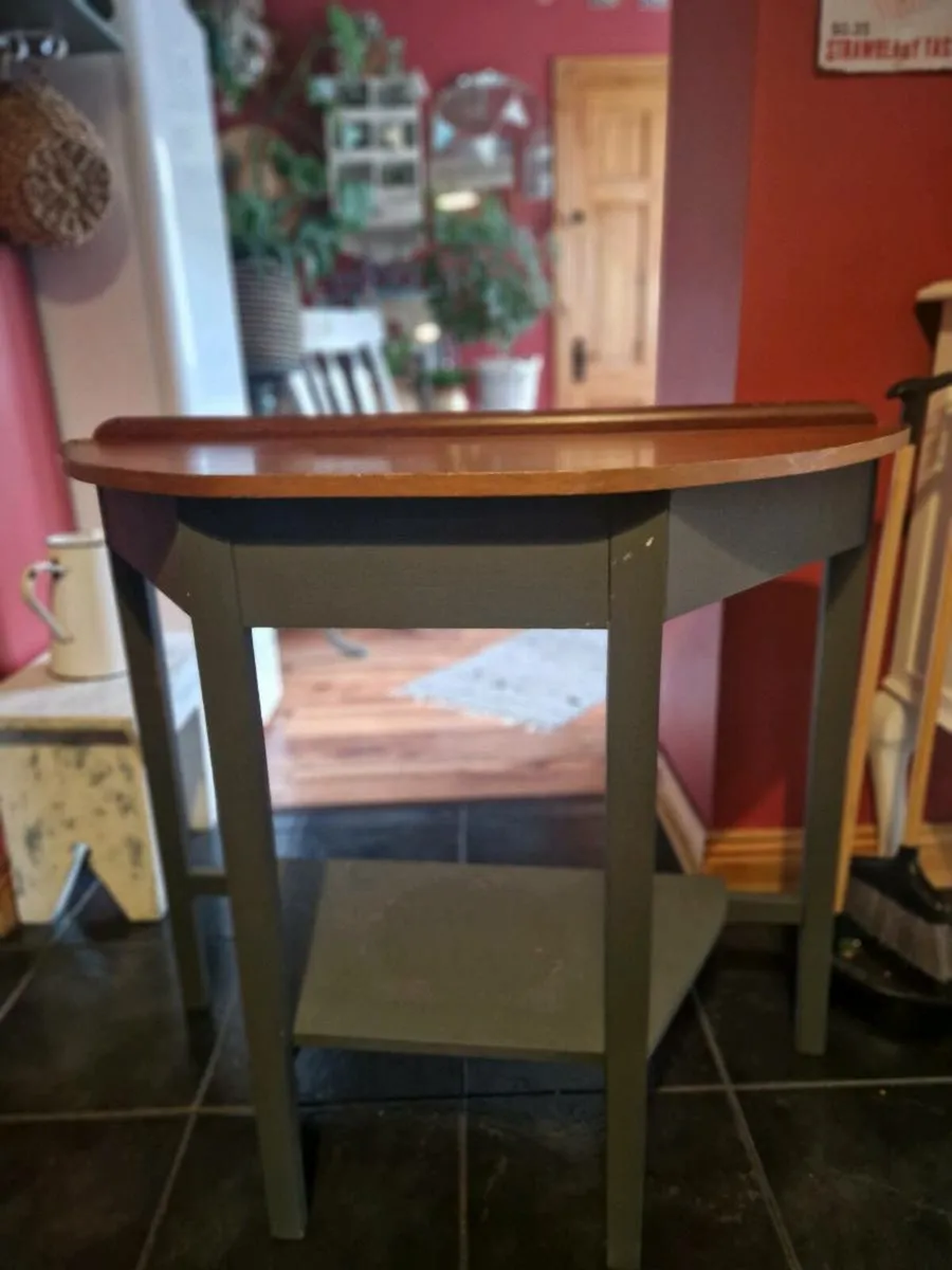 Half moon vintage table - Image 3