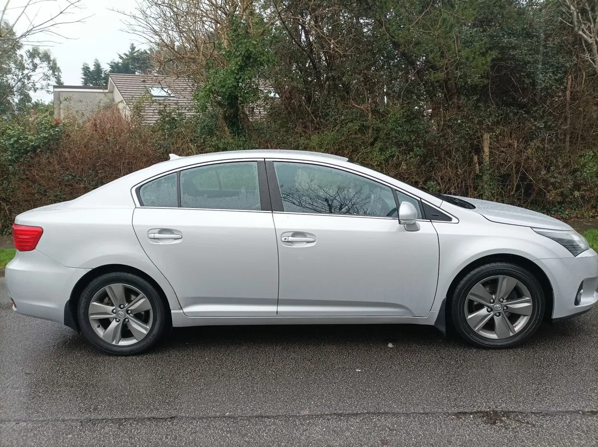 141 Toyota Avensis 2.0L D4D NCT 10/26 - Image 4