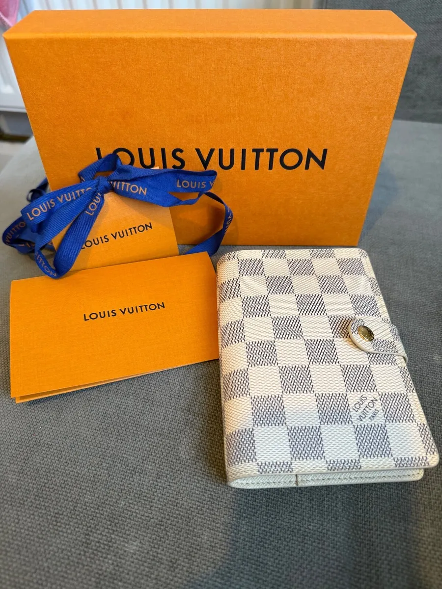 Louis Vuitton Small Agenda - Image 1