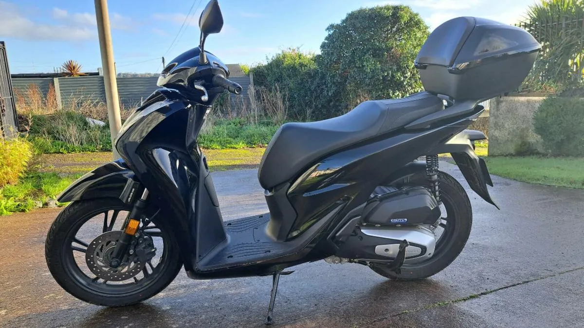 Honda SH125i 2024 - Image 1
