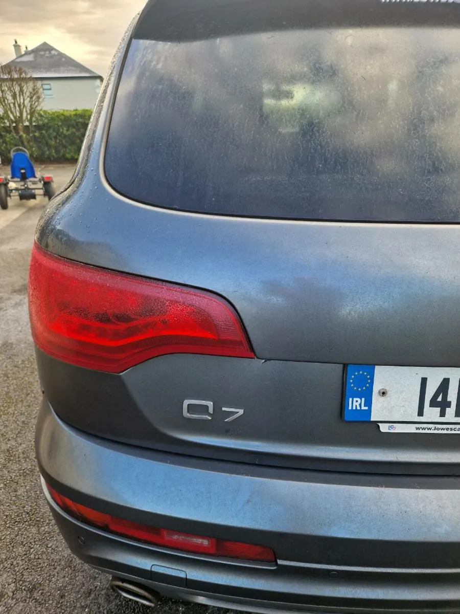 Audi Q7 tail light - Image 3