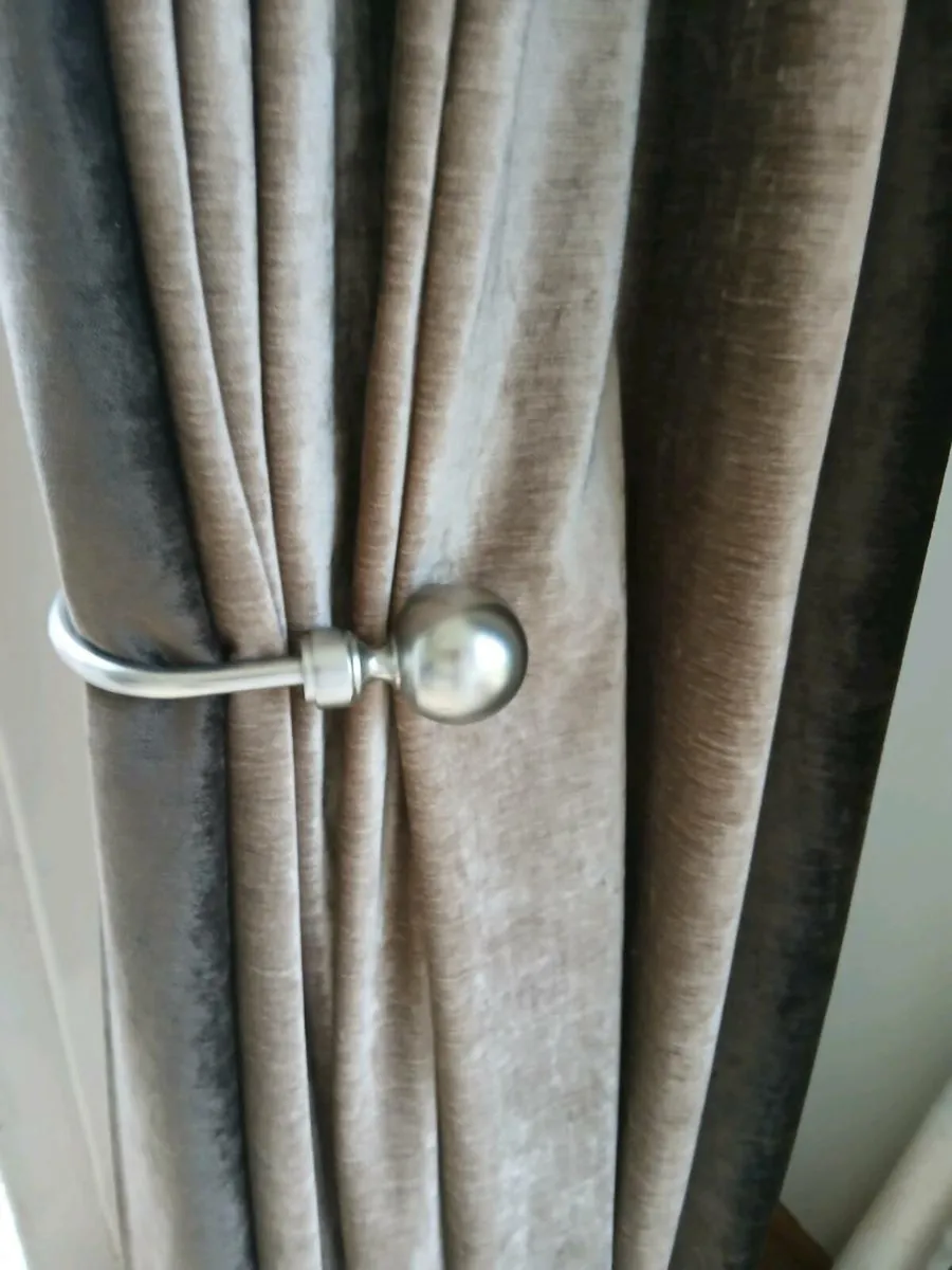 Handmade Lined Curtains. - Image 1