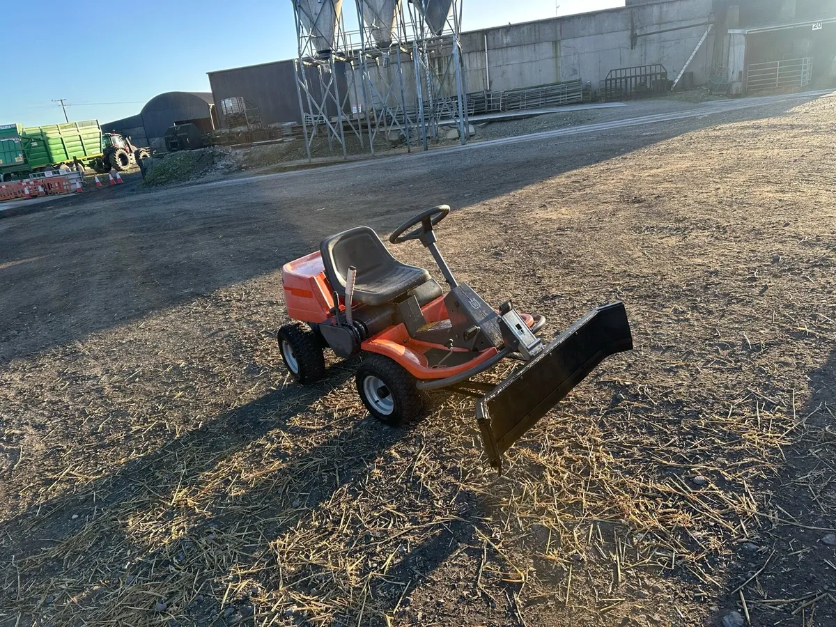 Yard Scraper Rider Ride on Husqvarna - Image 2