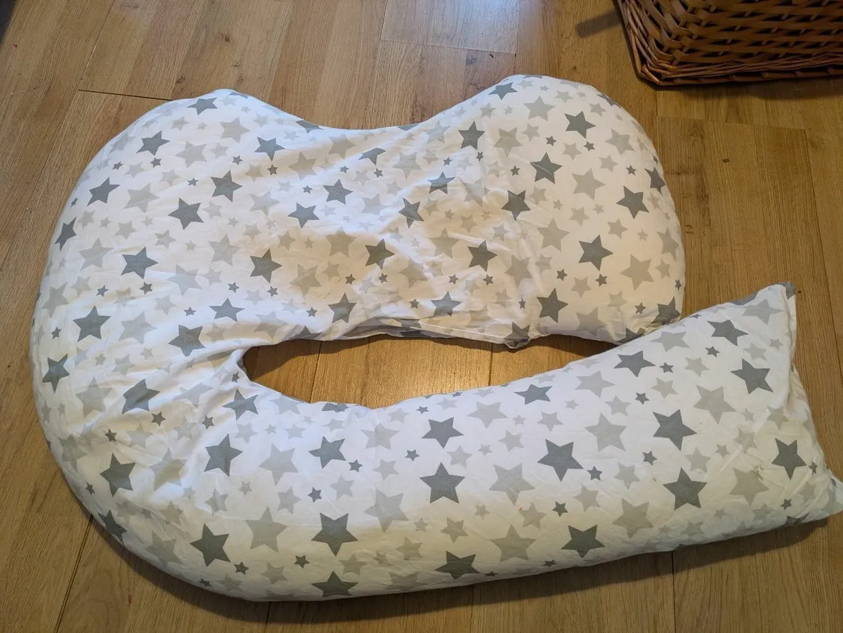 Pregnancy pillow