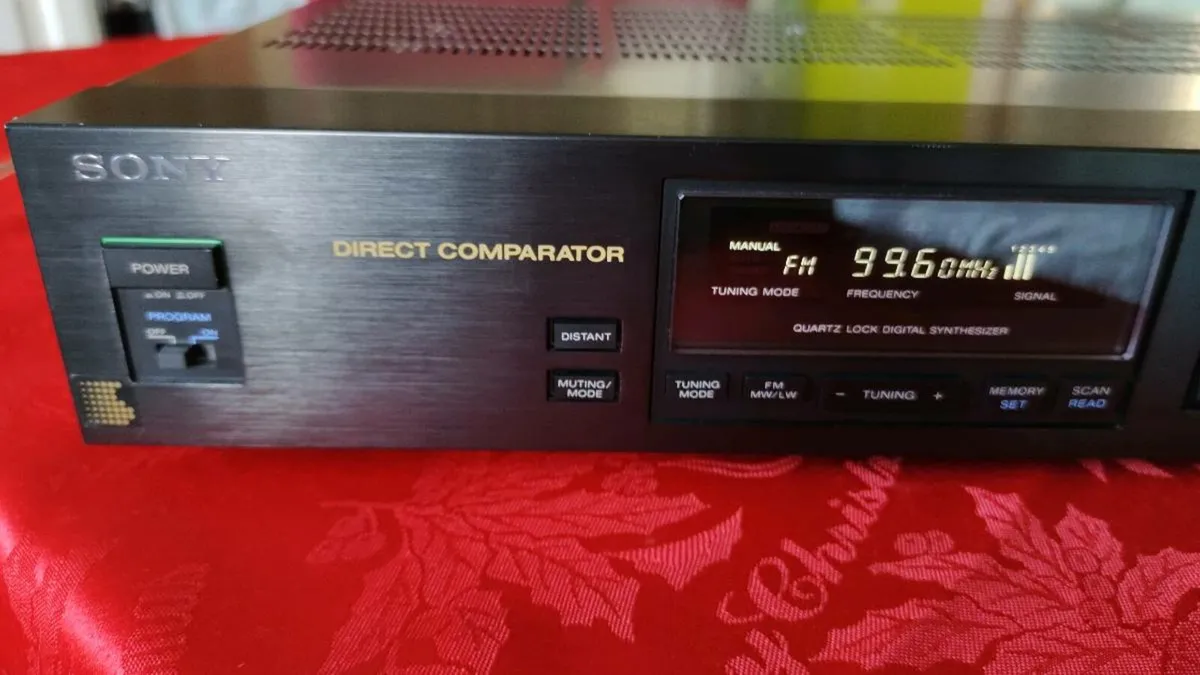 Tuner Stereo Sony - Image 1