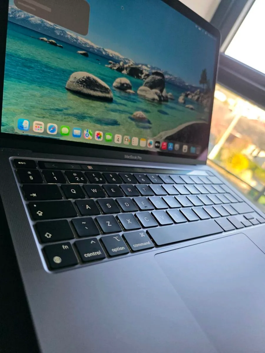 MacBook Pro - Image 2