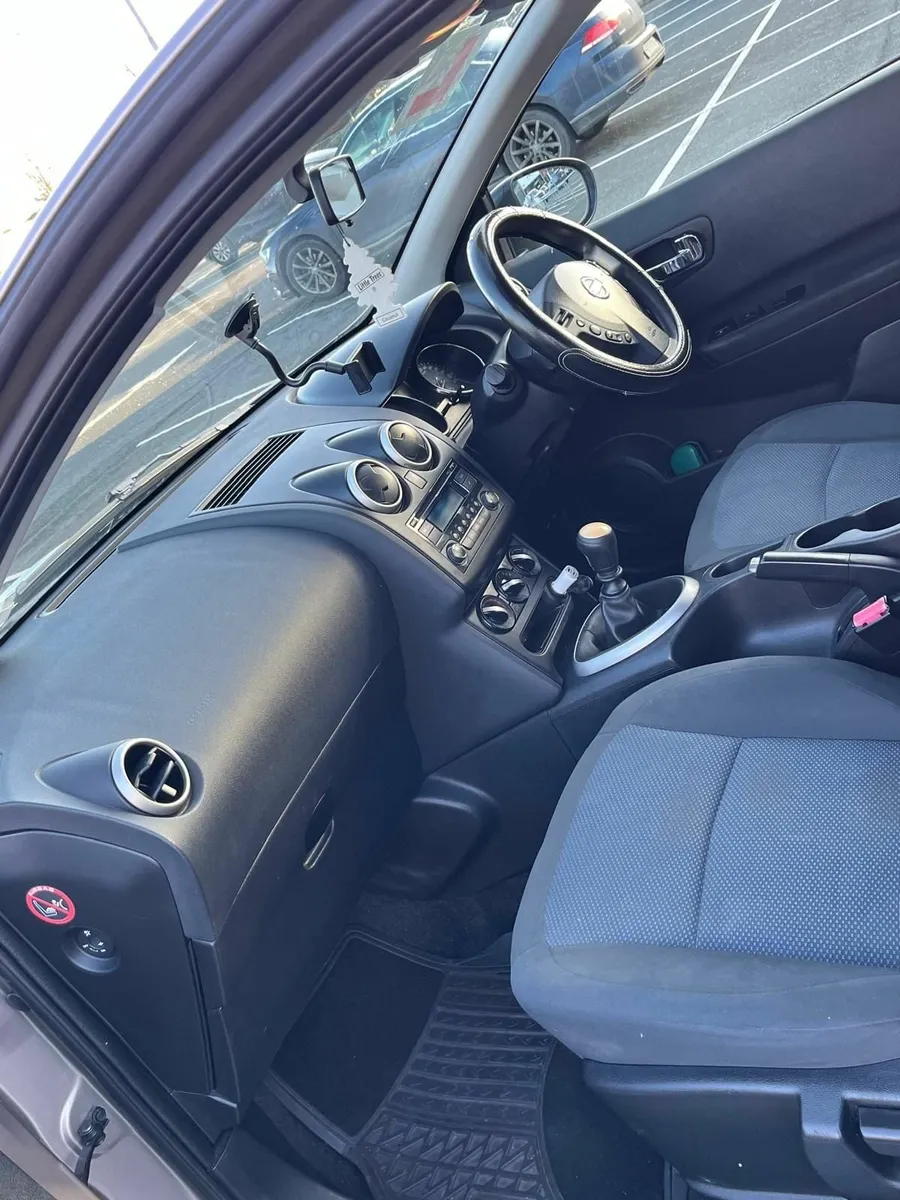 Nissan Qashqai 2013 - Image 2