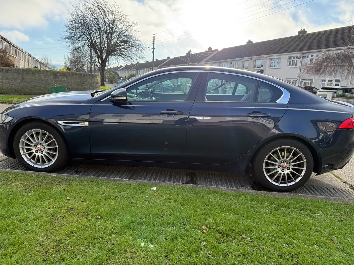 Jaguar XE 2017 2.0 Diesel Auto – Smooth Drive - Image 4