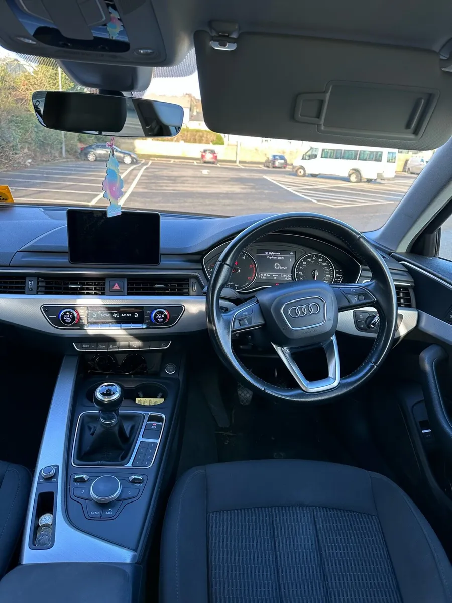 Audi A4 2.0Diesel - Image 2