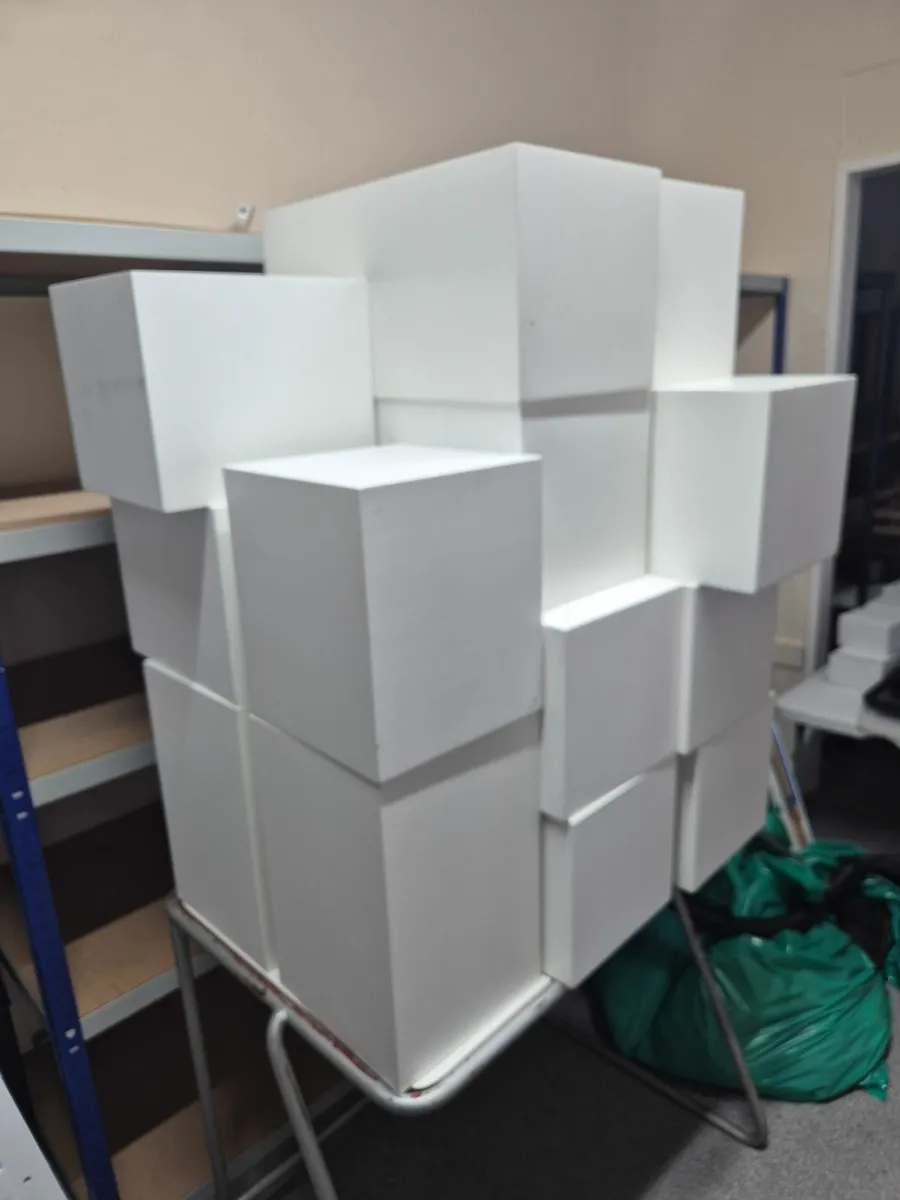 Shop Display Fittings - Image 1