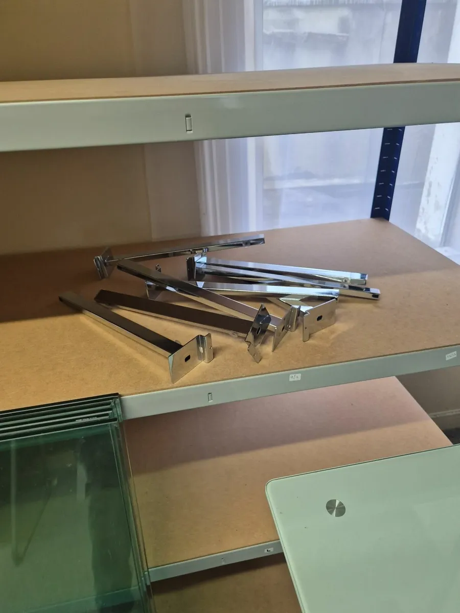 Shop Display Fittings - Image 4