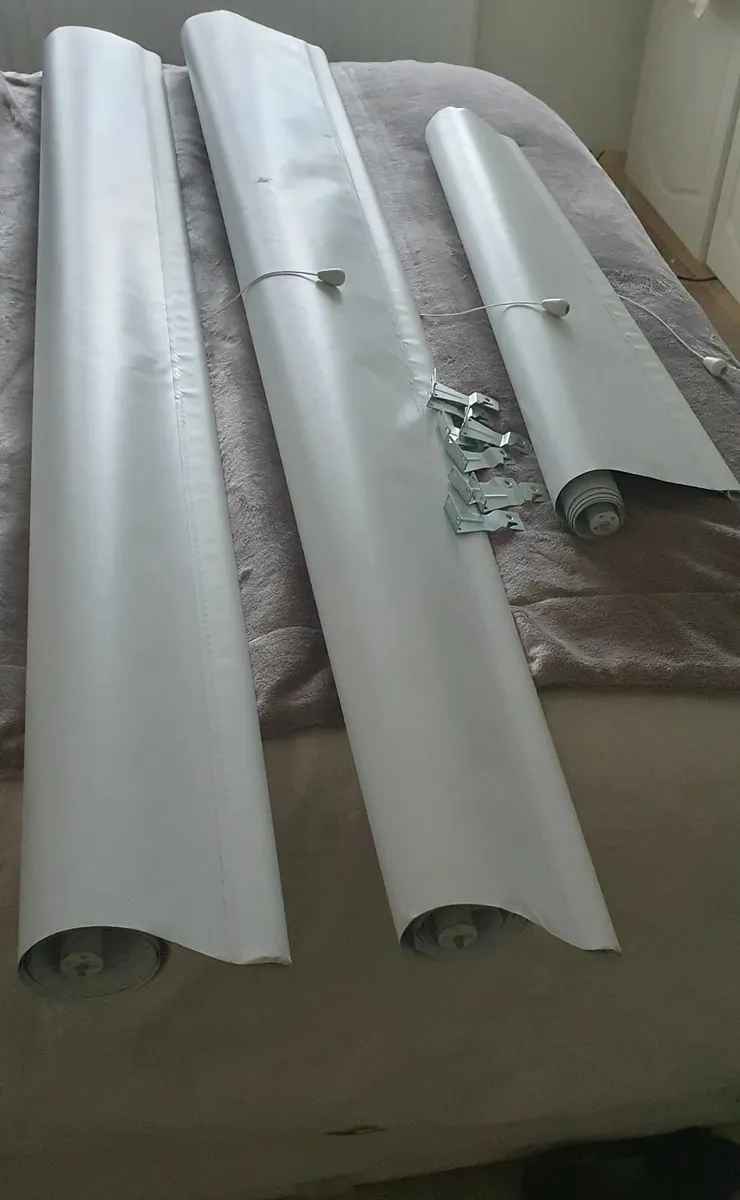White Roller Blinds (with Blackout) - Image 3
