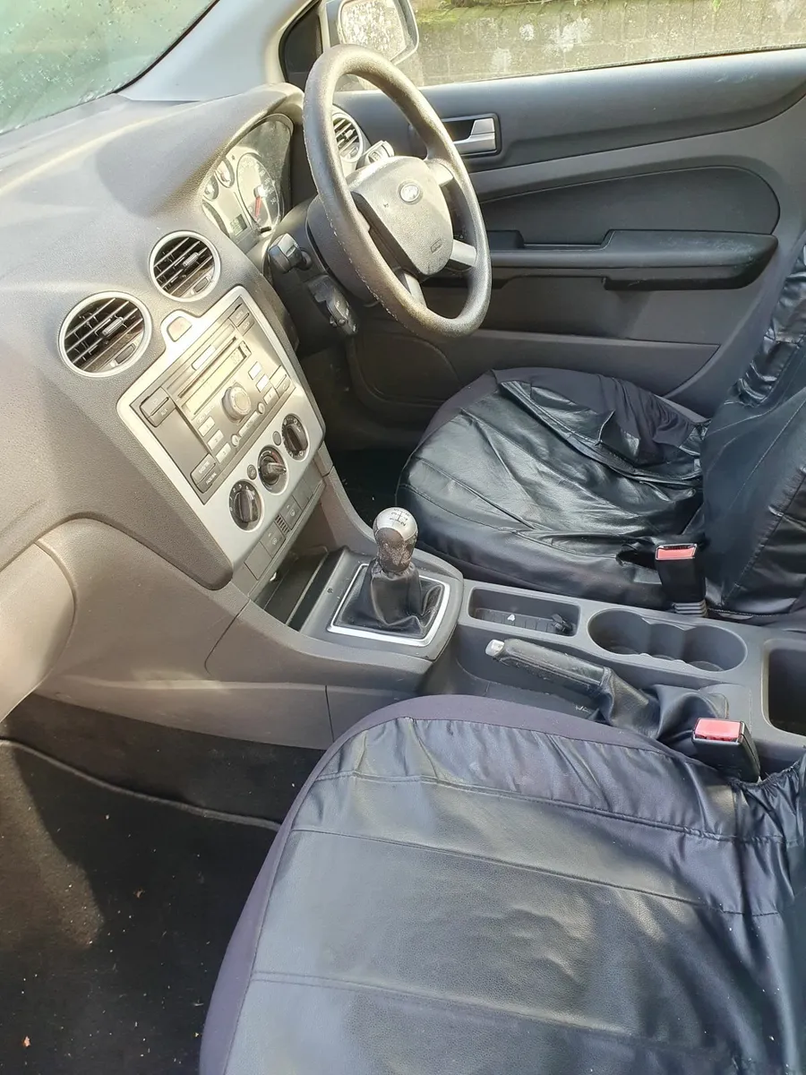 Ford Focus 2006 (FOR PARTS) - Image 3