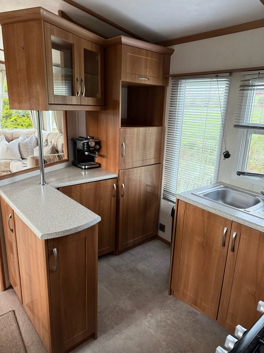 Carnby Ridgeway Mobile Home - Image 4