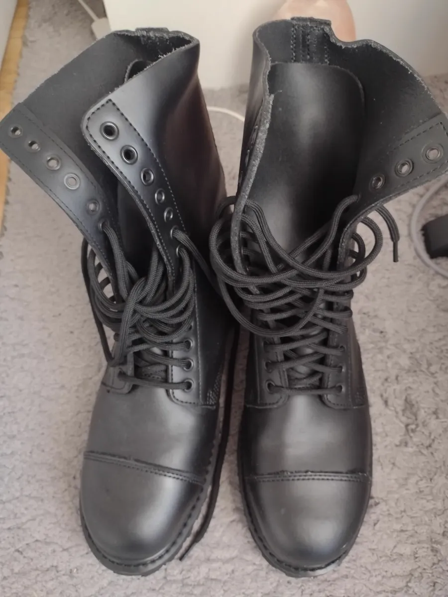motorbike boots - Image 1
