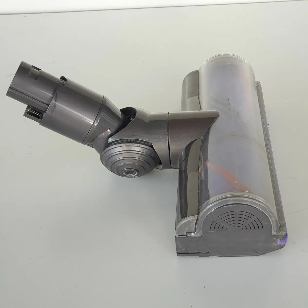 Dyson V6 DC59 brush head working - Image 3