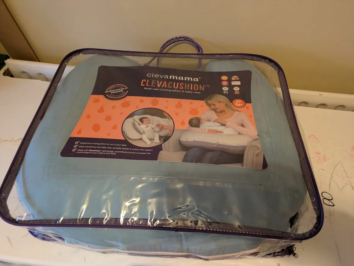 Baby nursing pillow - Image 1