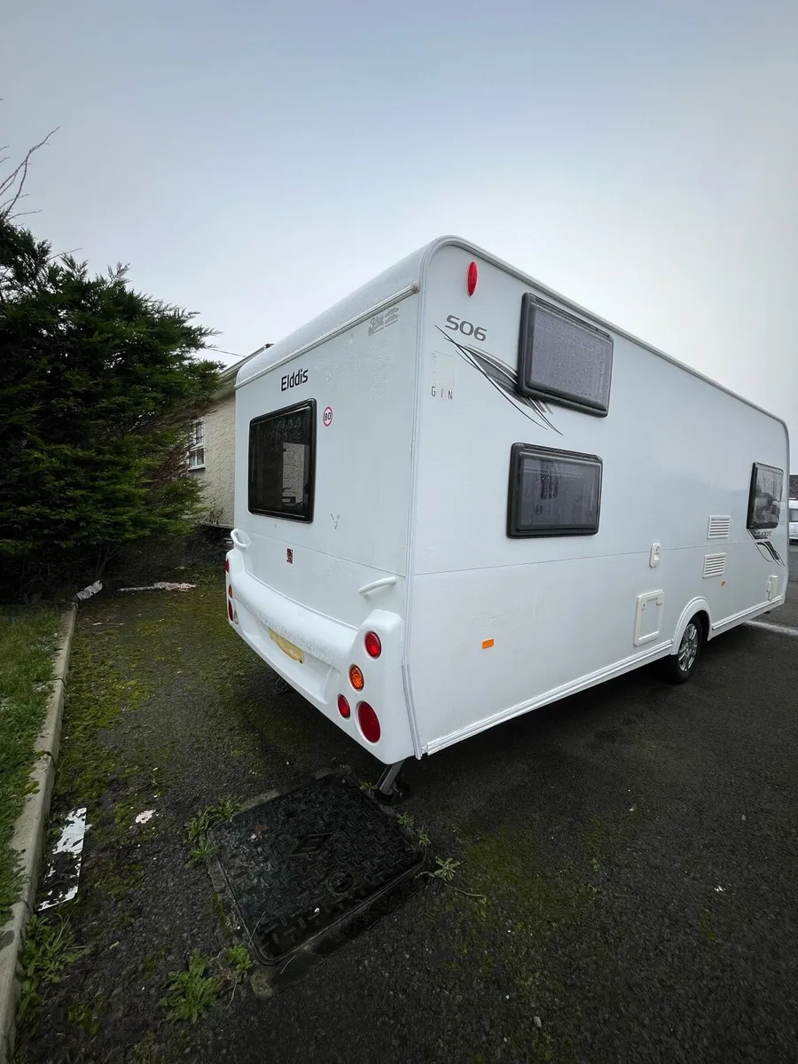 Elddis explore 6 berth fixed bunk beds - Image 3
