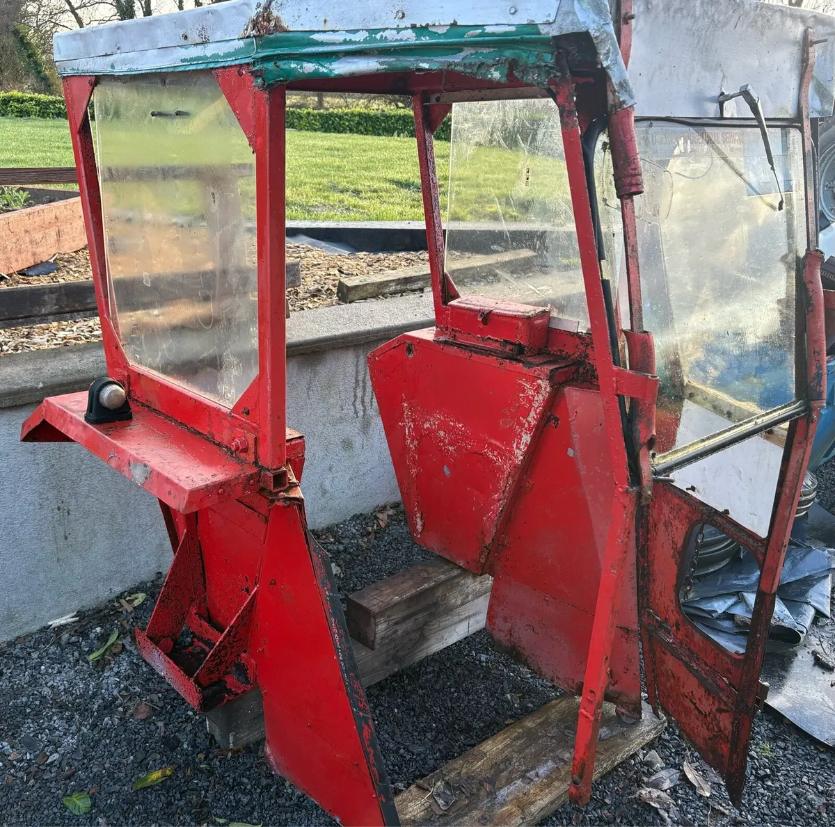 Massey Ferguson Lambourne cab - Image 4