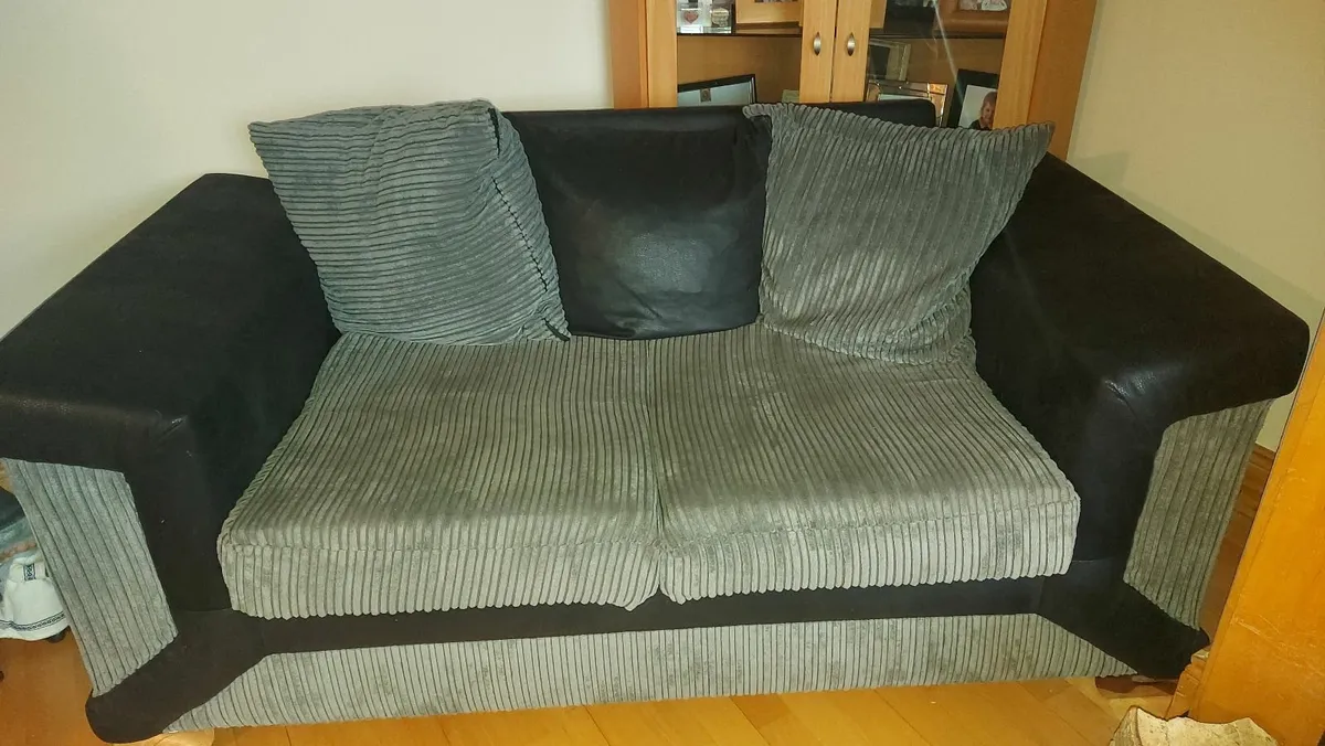 2 & 3 seater sofa for sale - Image 2