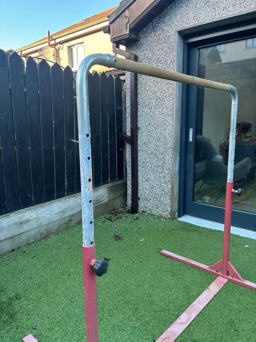 Gymnastics bar - Image 3