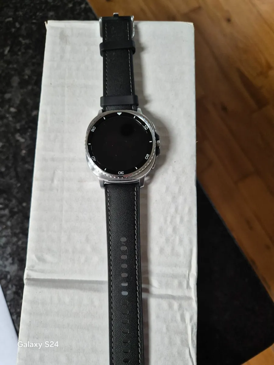 Samsung galaxy watch 8 classic - Image 2