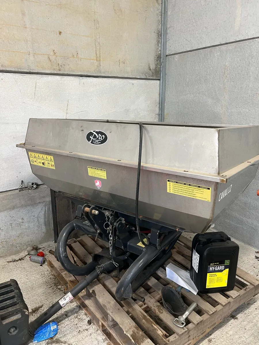 Cavallo wag tail shaker - Image 1