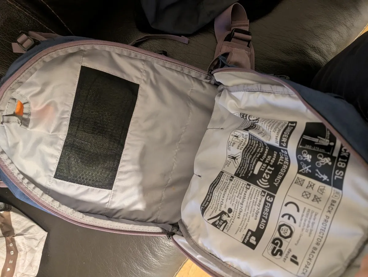 Backpack Deuter attack 18l SL - Image 3