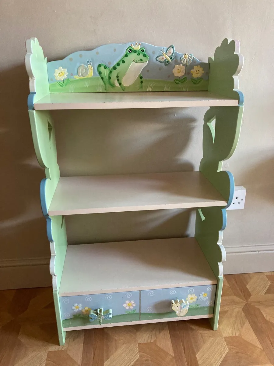 Shelf for kids’ bedroom - Image 1