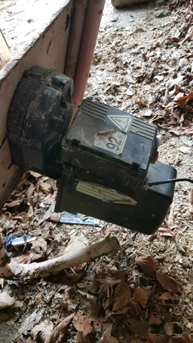 Cement mixer motor - Image 1