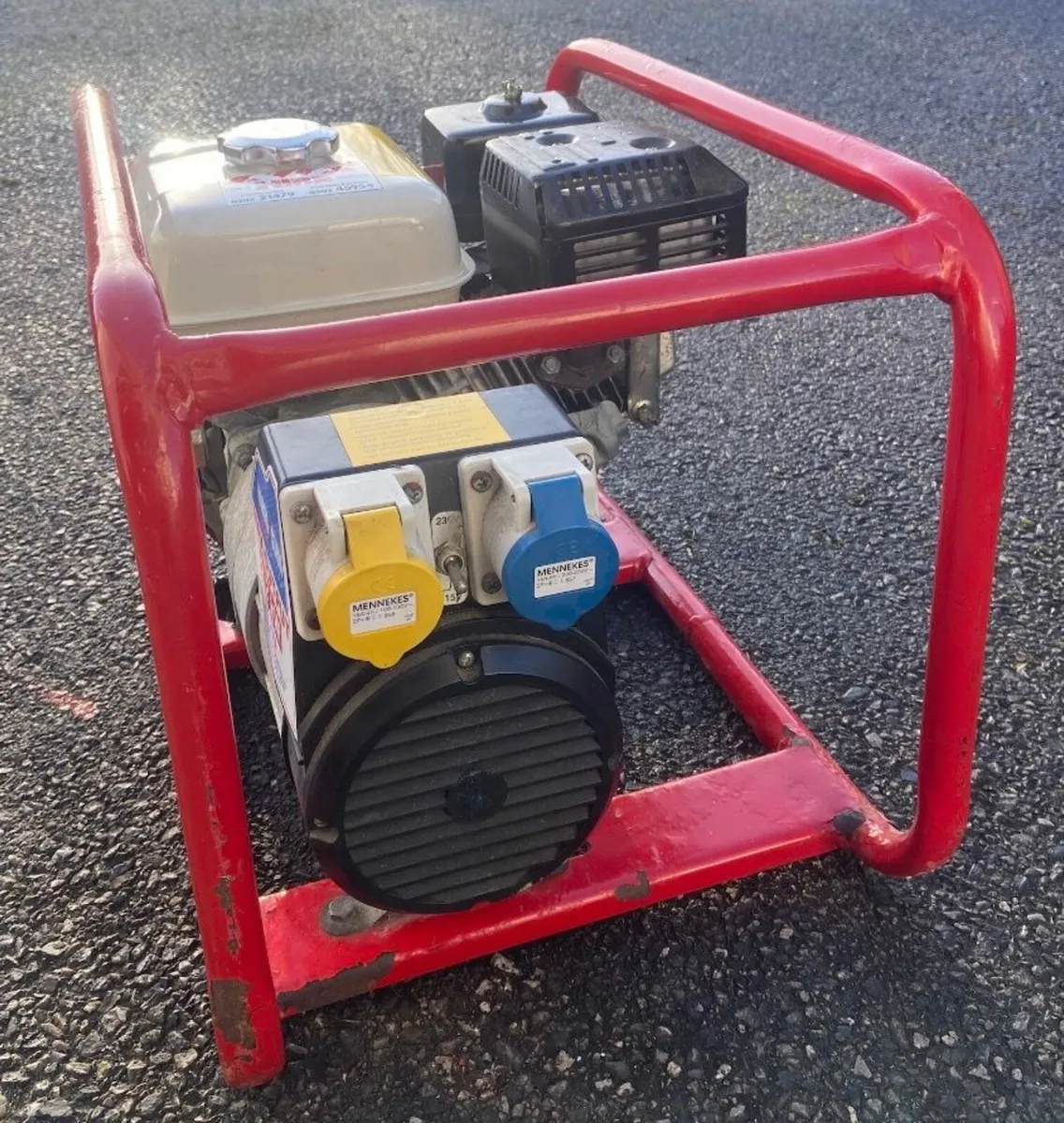 Honda 5.5 Generator - (6 Phase to 220V option) - Image 1