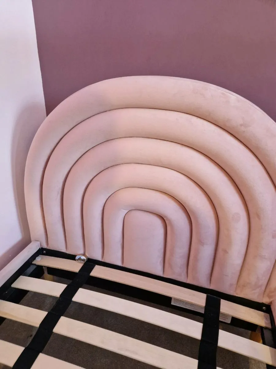 Single Bed - Image 3