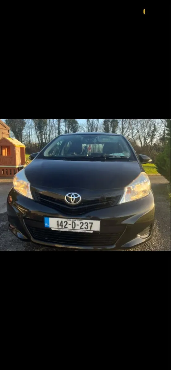 2014 Toyota Yaris - Image 1