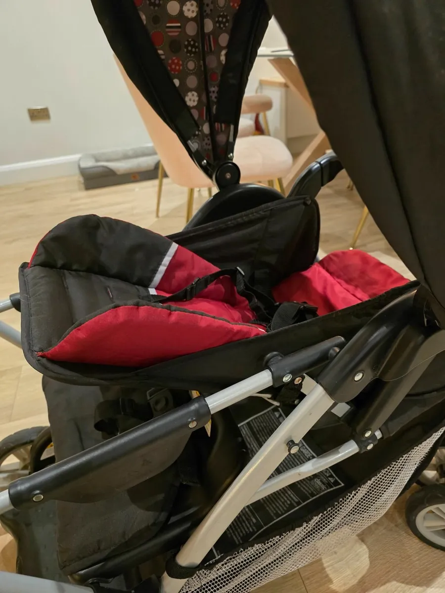 Graco stand and ride double buggy / pram pushchair - Image 2
