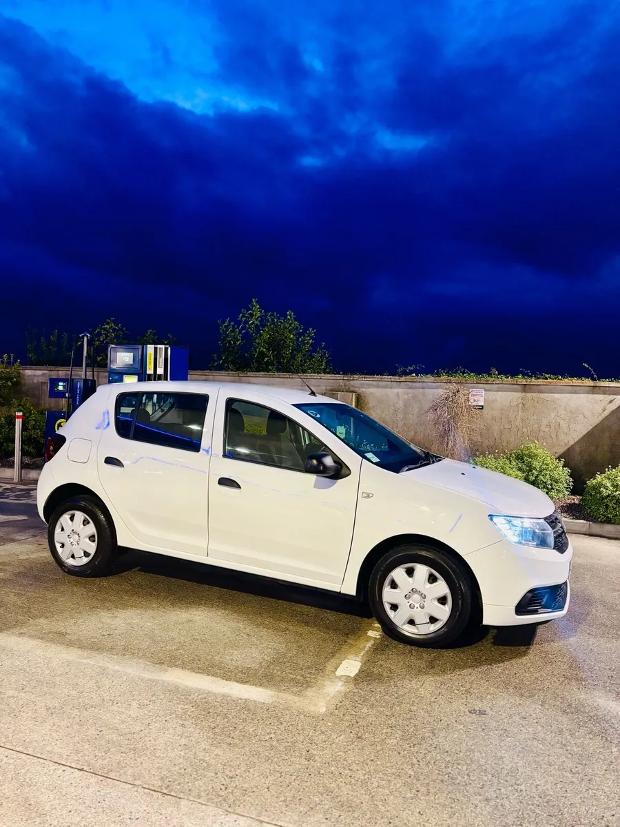 Dacia Sandero 2017 nct 4/27 tax 4/26 €6250 - Image 2